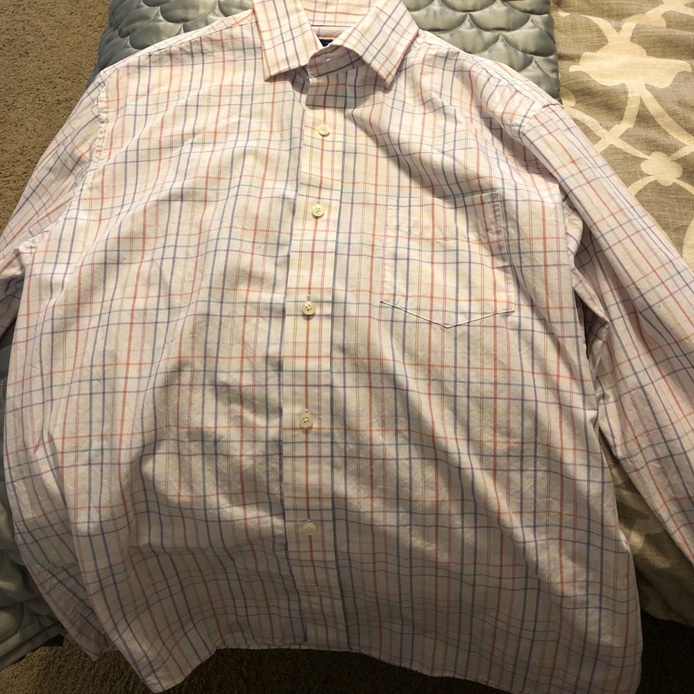 Vineyard Place Men’s Dress Shirt L